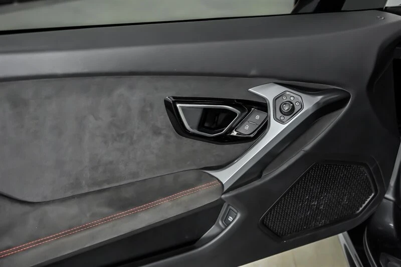 2015 Lamborghini Huracan LP610-4 - Image 17 of 31