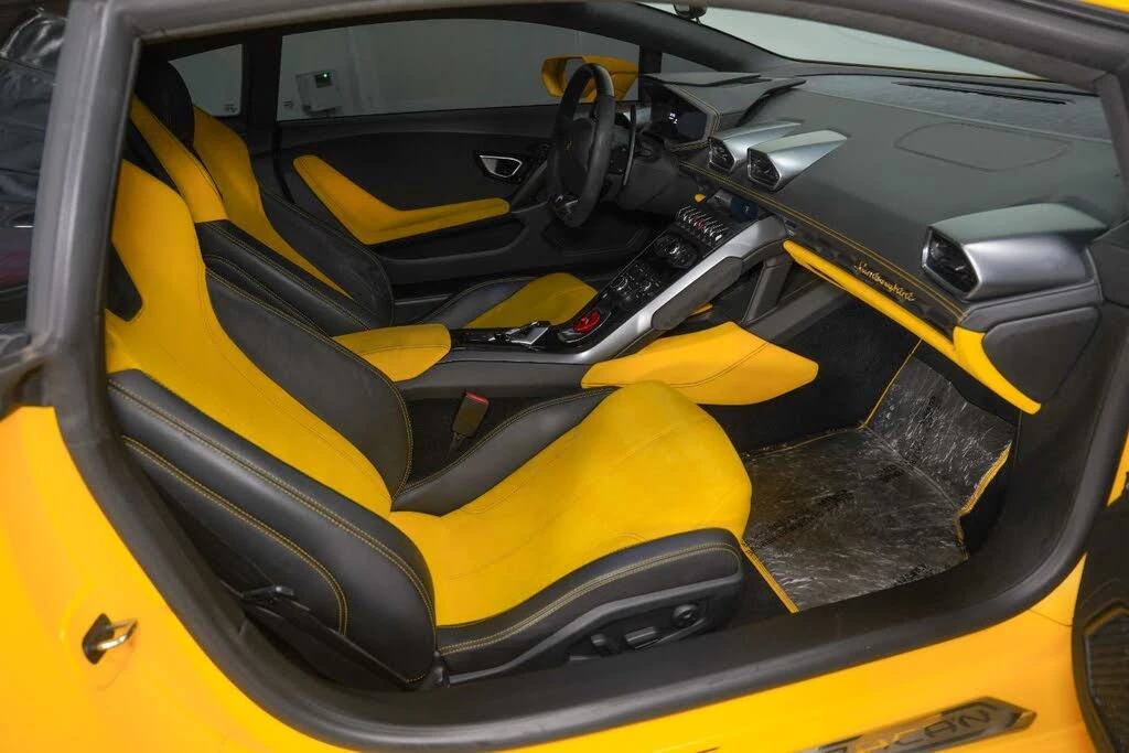 2015 Lamborghini Huracan LP610-4 - Image 2 of 31