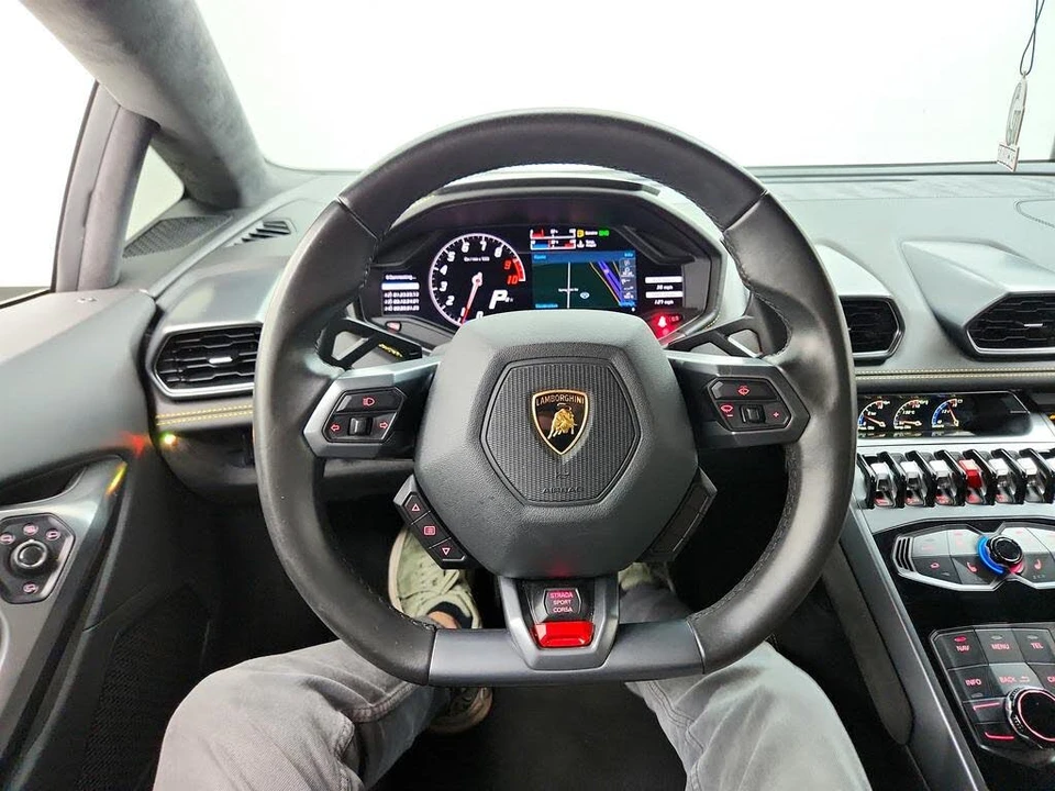 2015 Lamborghini Huracan LP610-4 - Image 16 of 31
