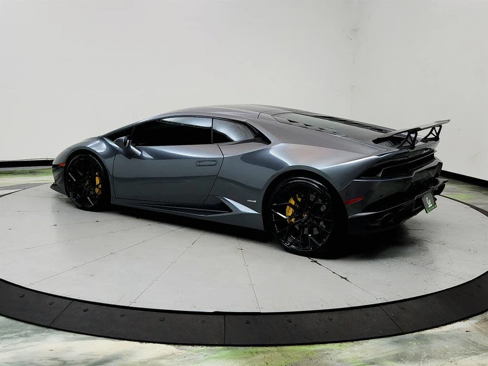 2015 Lamborghini Huracan LP610-4 - Image 7 of 31