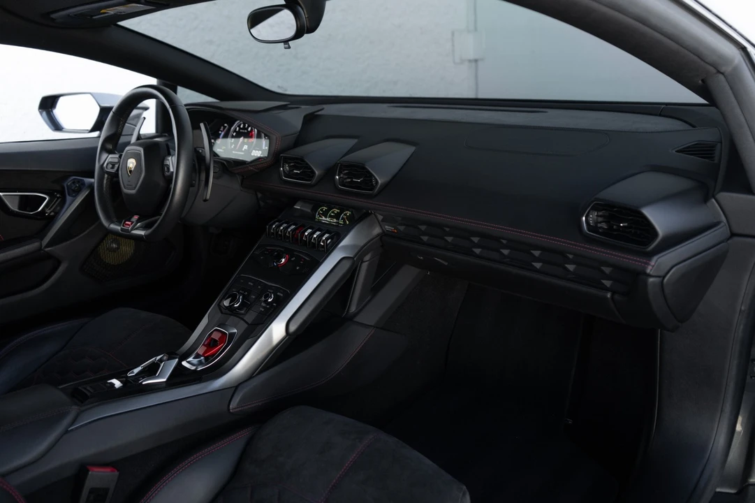 2015 Lamborghini Huracan LP610-4 - Image 18 of 21