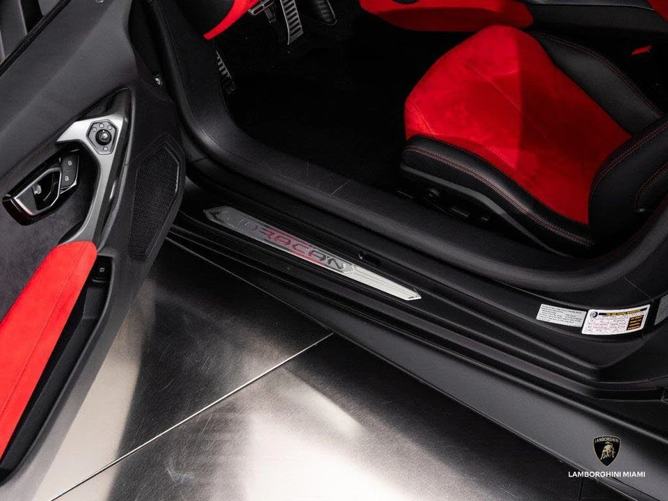 2015 Lamborghini Huracan LP610-4 - Image 24 of 31