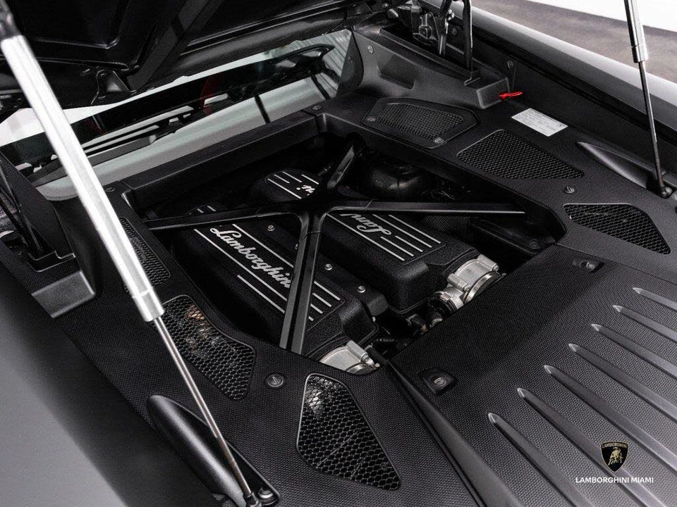 2015 Lamborghini Huracan LP610-4 - Image 16 of 31