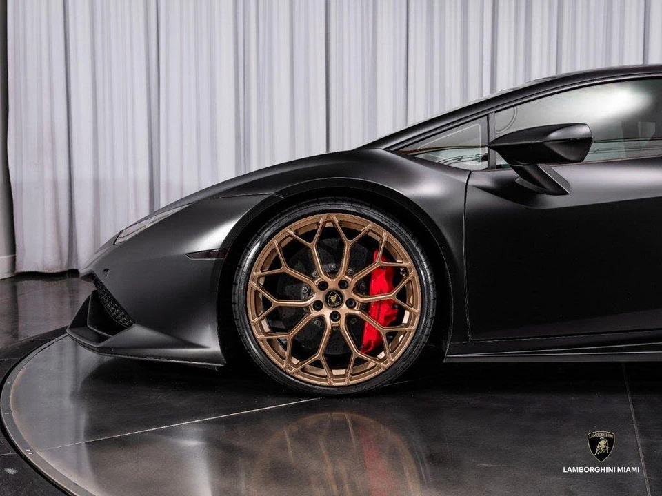 2015 Lamborghini Huracan LP610-4 - Image 8 of 31