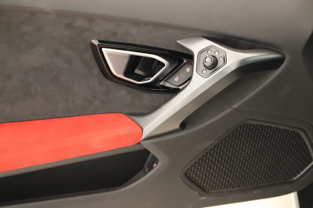 2015 Lamborghini Huracan LP610-4 - Image 18 of 31