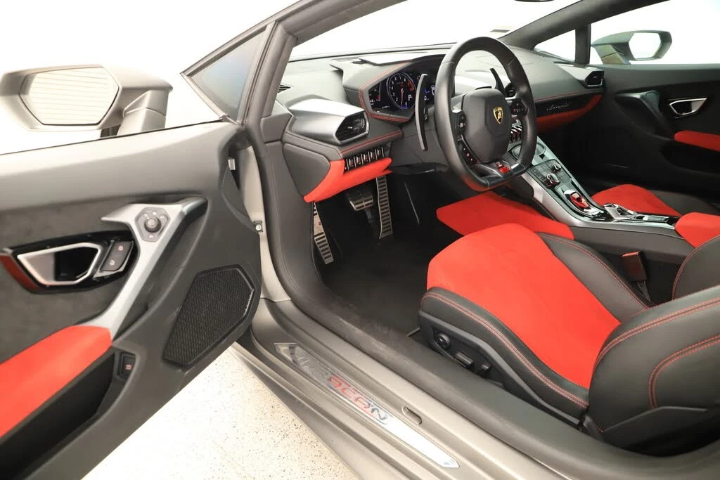 2015 Lamborghini Huracan LP610-4 - Image 14 of 31