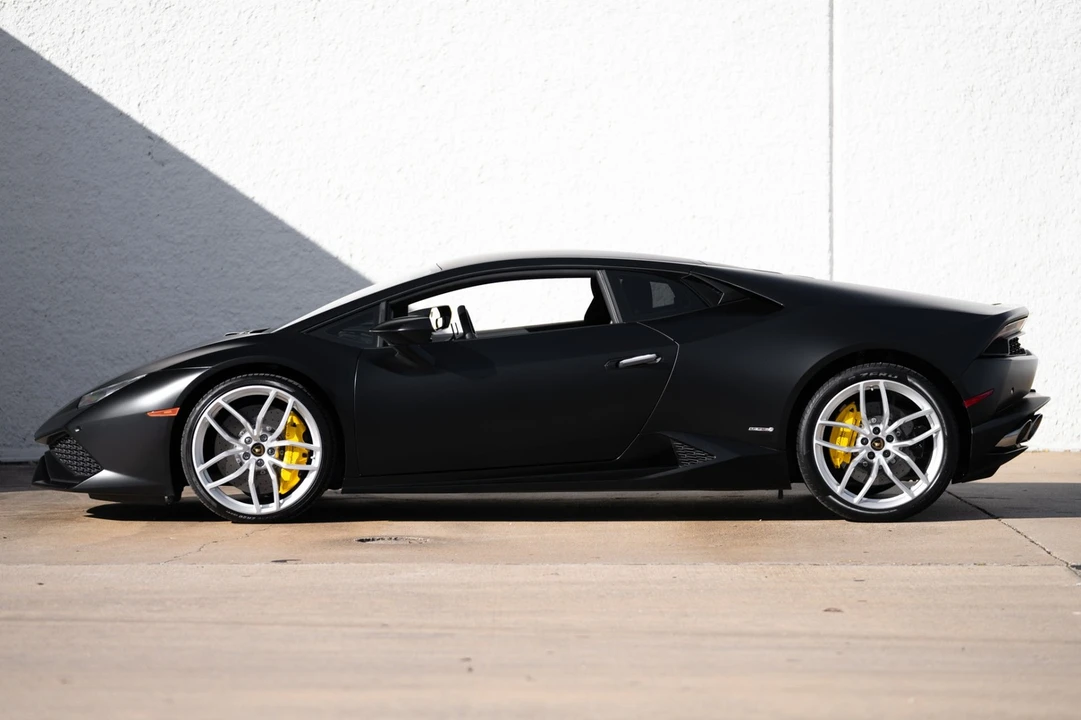 2015 Lamborghini Huracan LP610-4 - Image 8 of 21
