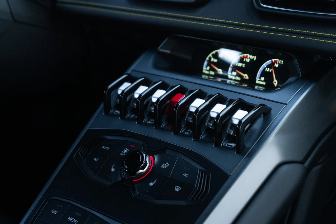 2015 Lamborghini Huracan LP610-4 - Image 19 of 21