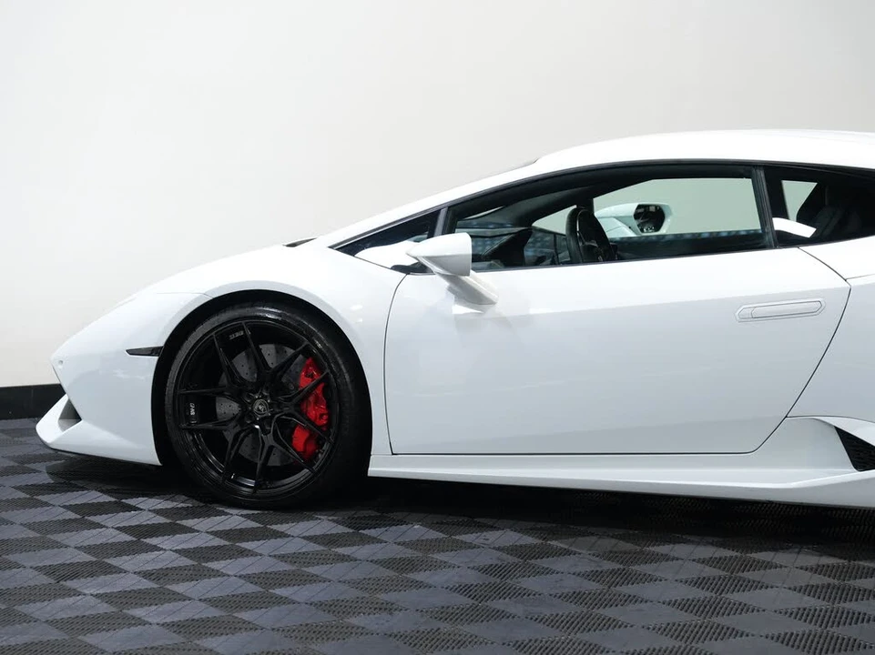 2015 Lamborghini Huracan LP610-4 - Image 19 of 31