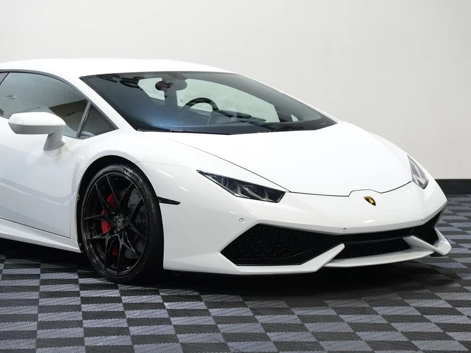 2015 Lamborghini Huracan LP610-4 - Image 9 of 31