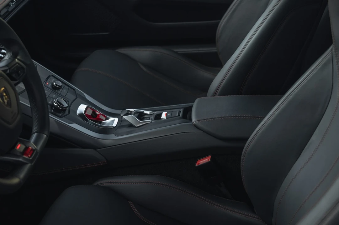 2015 Lamborghini Huracan LP610-4 - Image 6 of 12