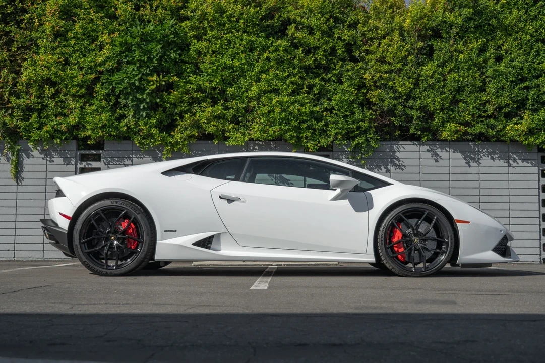 2015 Lamborghini Huracan LP610-4 - Image 9 of 12