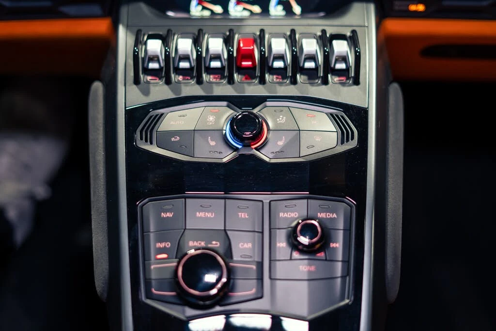 2015 Lamborghini Huracan LP610-4 - Image 10 of 31