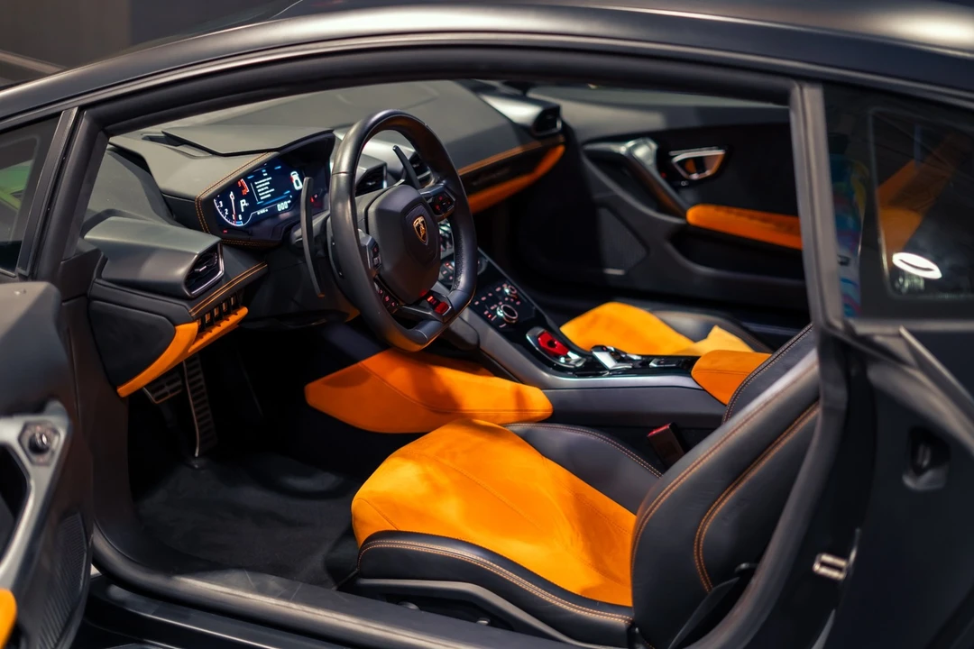 2015 Lamborghini Huracan LP610-4 - Image 2 of 31
