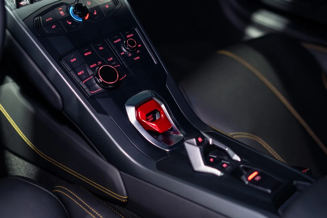 2015 Lamborghini Huracan LP610-4 - Image 5 of 31