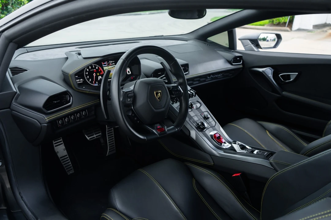 2015 Lamborghini Huracan LP610-4 - Image 7 of 31