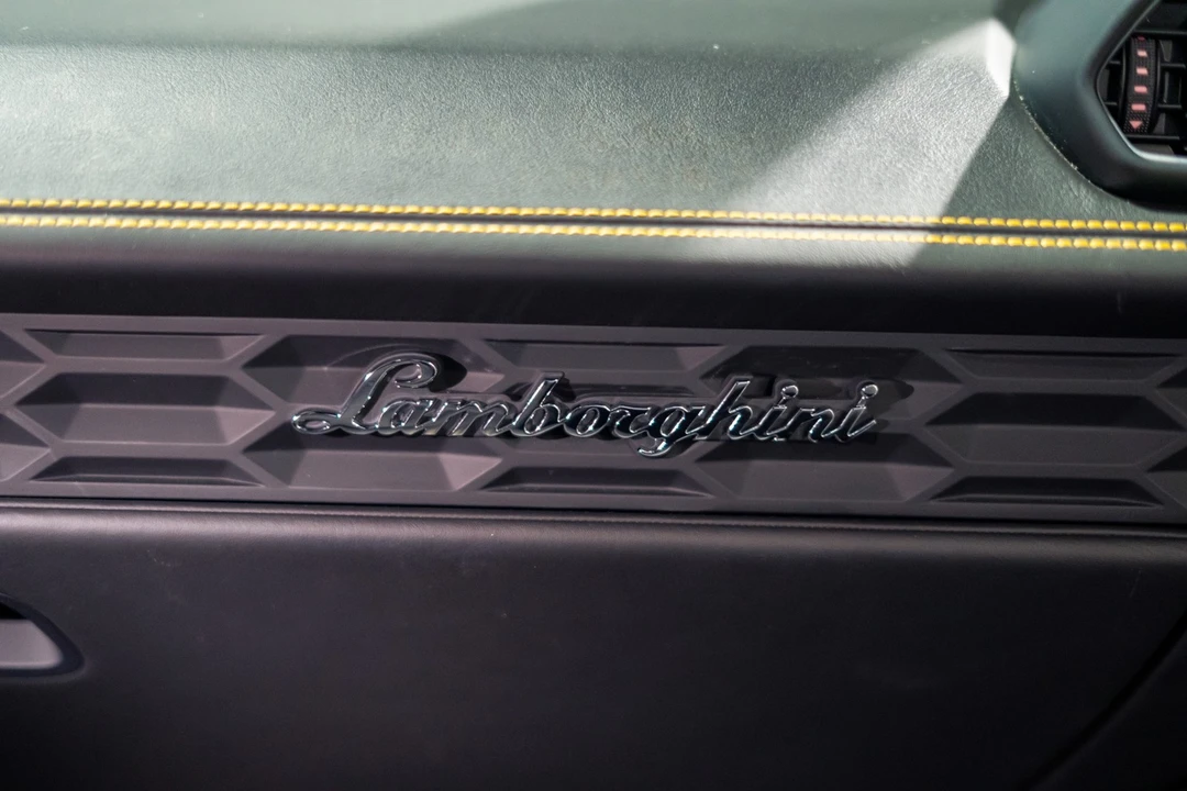 2015 Lamborghini Huracan LP610-4 - Image 14 of 31