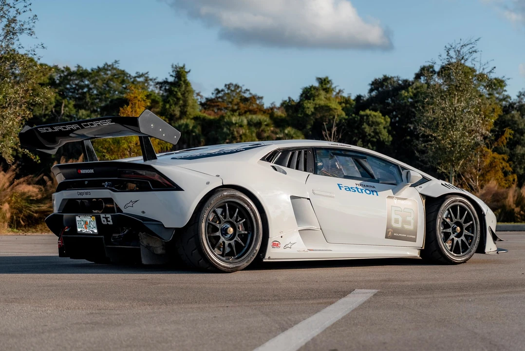 2015 Lamborghini Huracan LP610-4 - Image 8 of 31