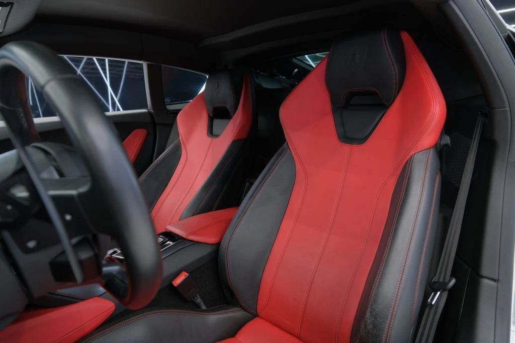 2015 Lamborghini Huracan - Image 17 of 31