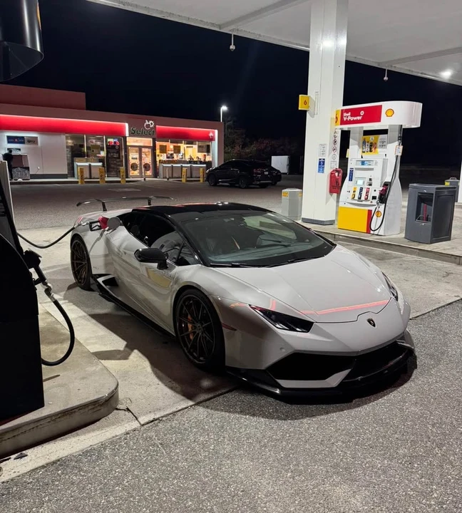 2015 Lamborghini Huracan LP610-4 - Image 2 of 10