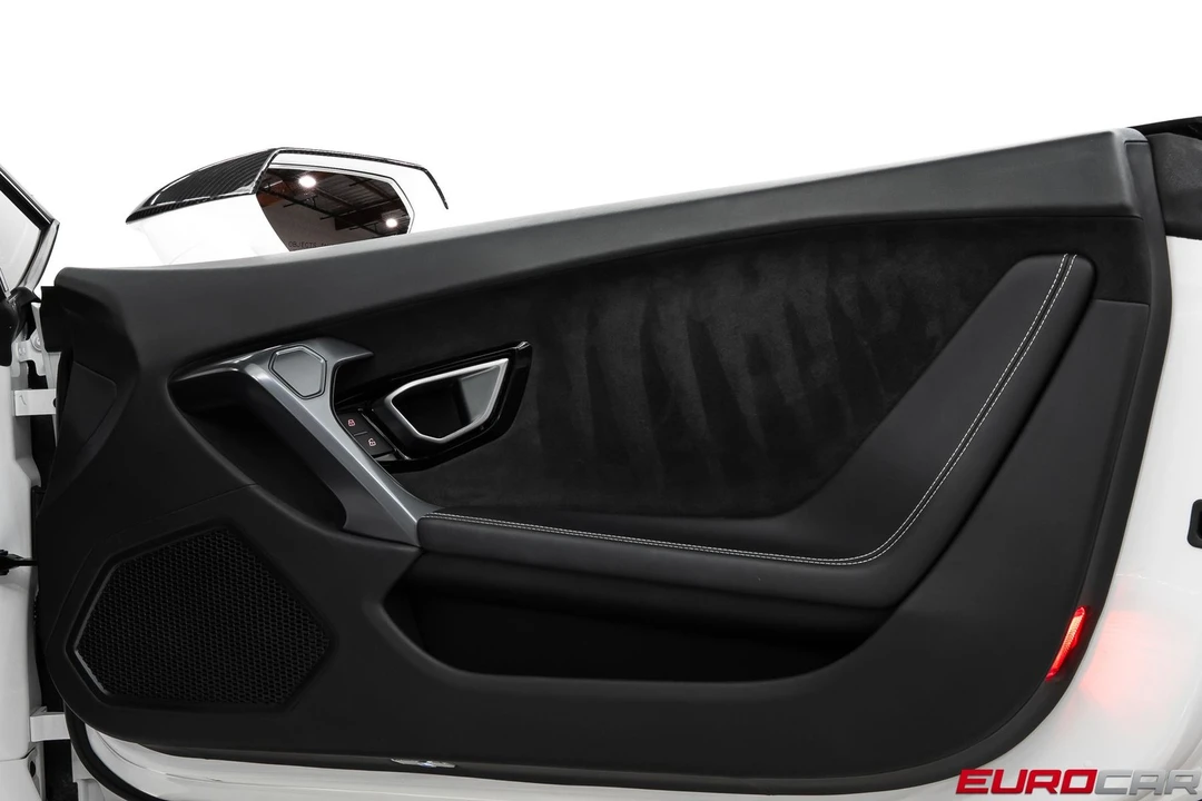 2015 Lamborghini Huracan LP610-4 - Image 28 of 31