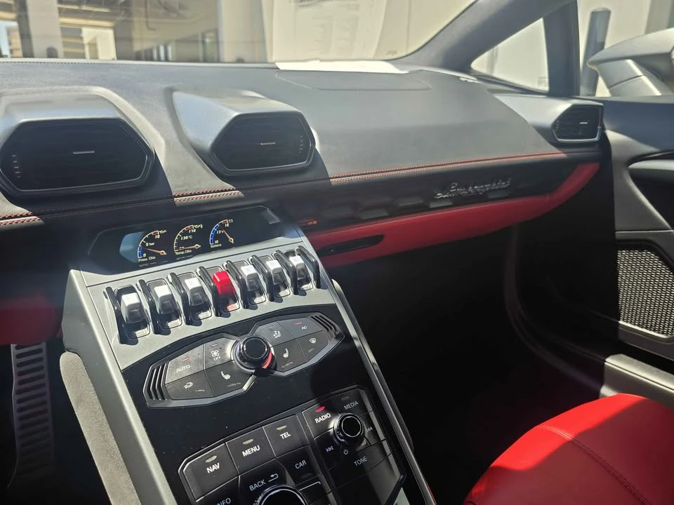 2015 Lamborghini Huracan LP610-4 - Image 6 of 9