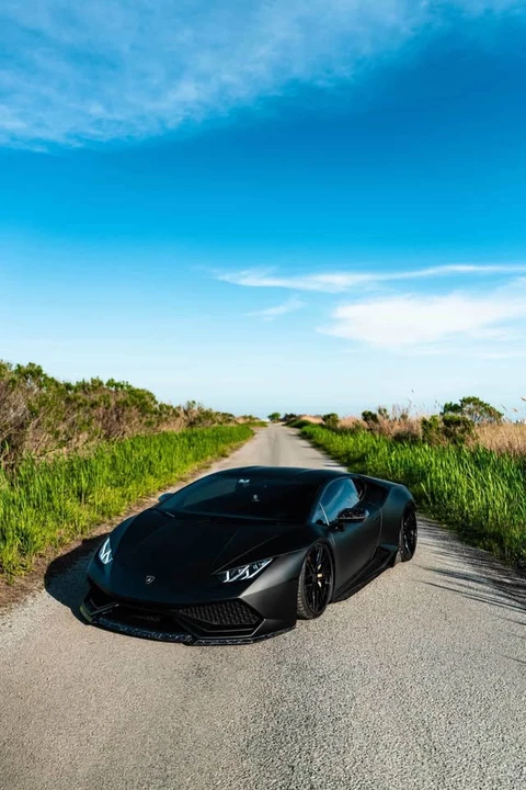 2015 Lamborghini Huracan LP610-4 - Image 2 of 12