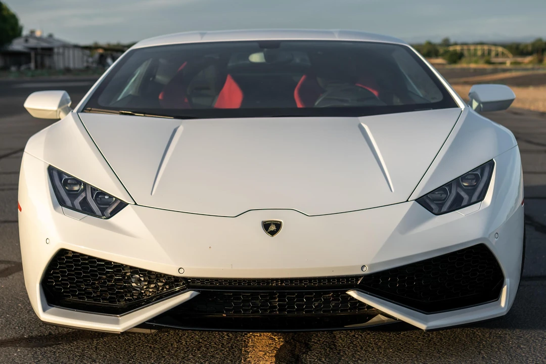 2015 Lamborghini Huracan LP610-4 - Image 2 of 31
