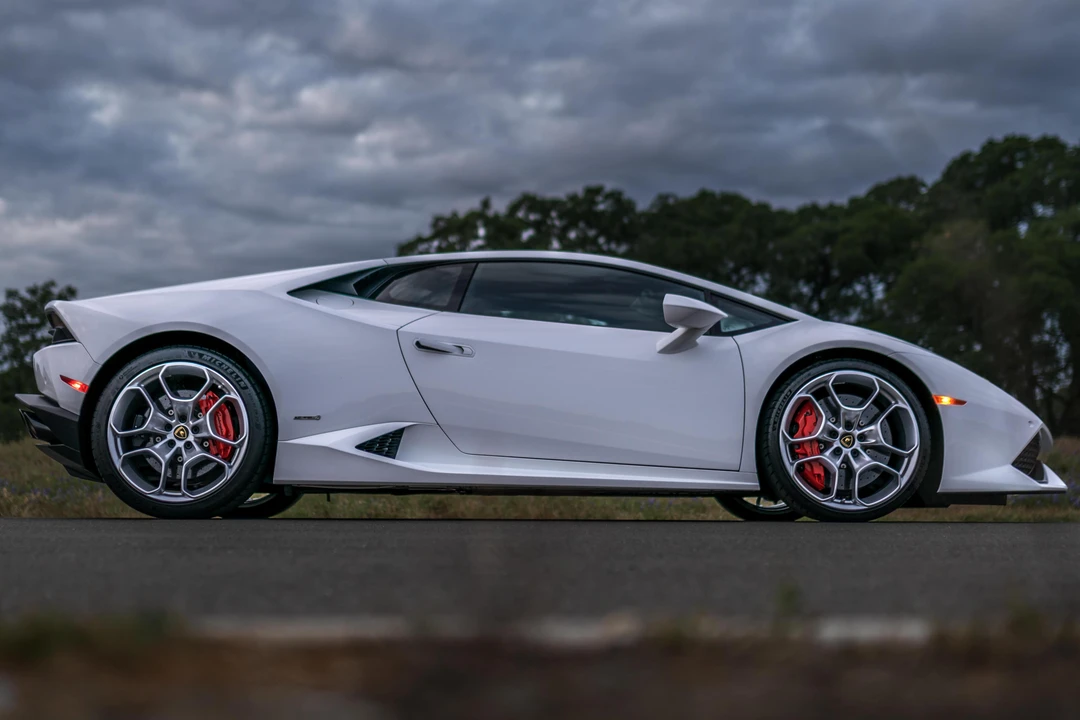 2015 Lamborghini Huracan LP610-4 - Image 3 of 31