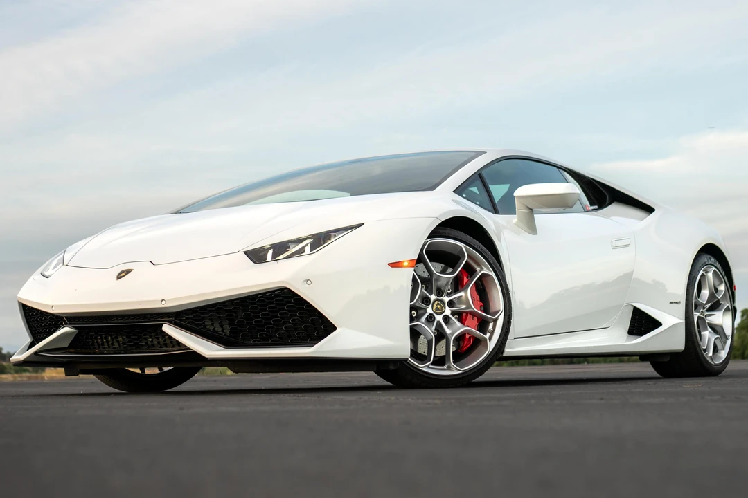 2015 Lamborghini Huracan LP610-4 - Image 11 of 31