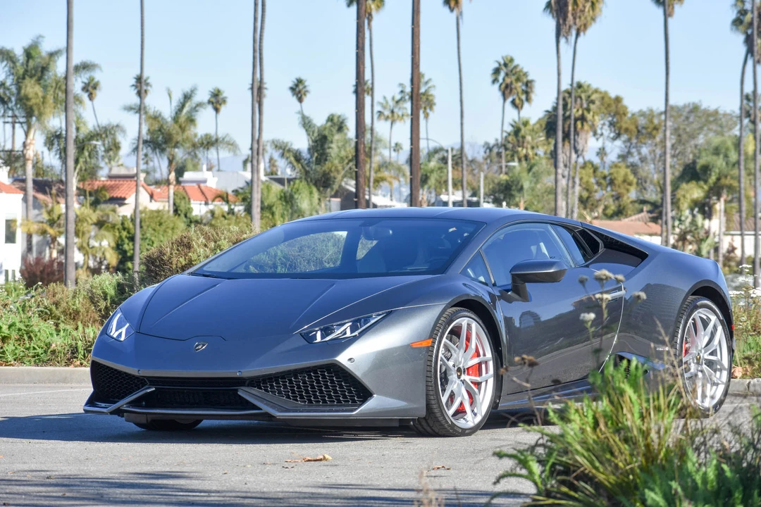 2015 Lamborghini Huracan LP610-4 - Image 2 of 31