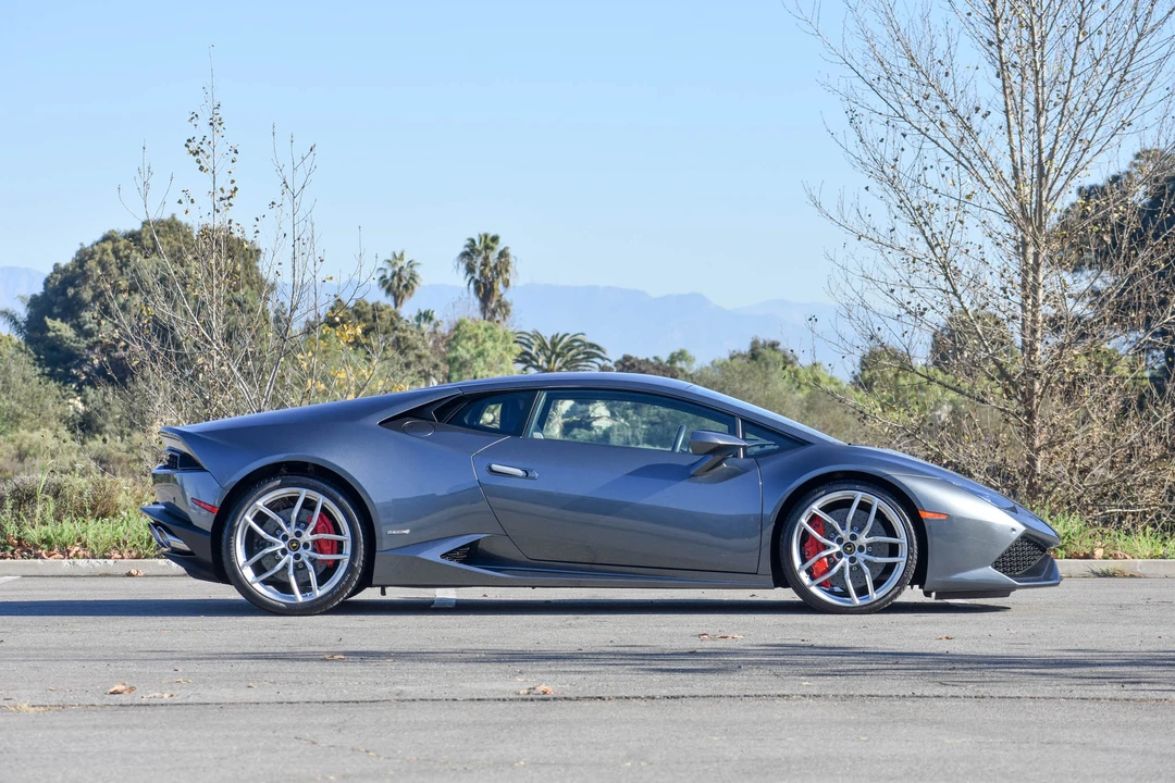 2015 Lamborghini Huracan LP610-4 - Image 3 of 31