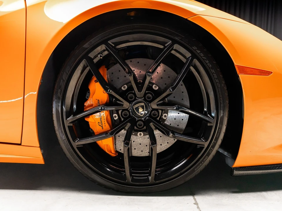 2015 Lamborghini Huracan LP610-4 - Image 4 of 31