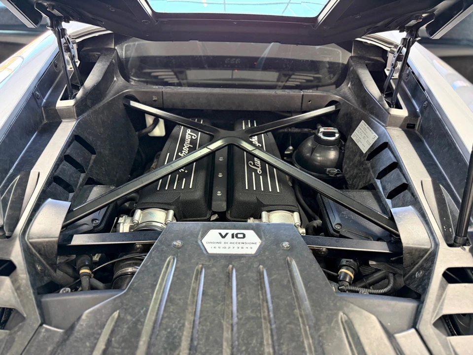 2015 Lamborghini Huracan LP610-4 - Image 11 of 11