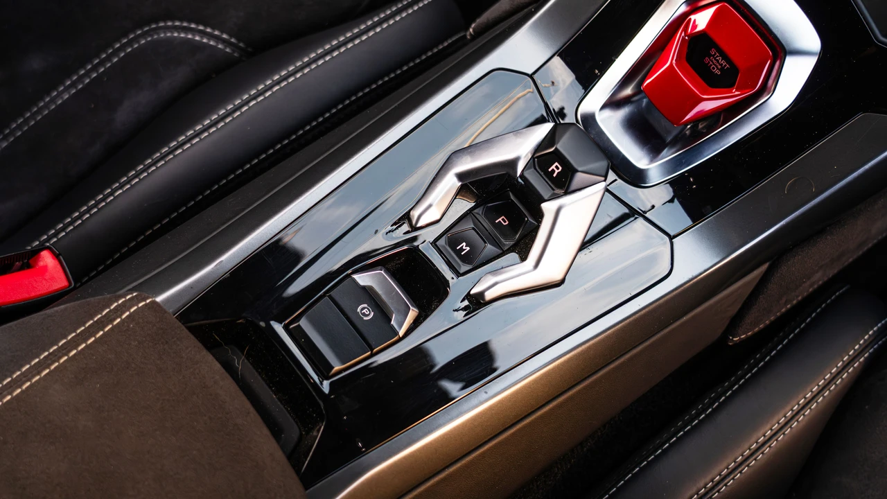 2015 Lamborghini Huracan LP610-4 - Image 2 of 19
