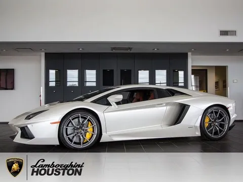 2015 Lamborghini Aventador LP700-4 Coupe