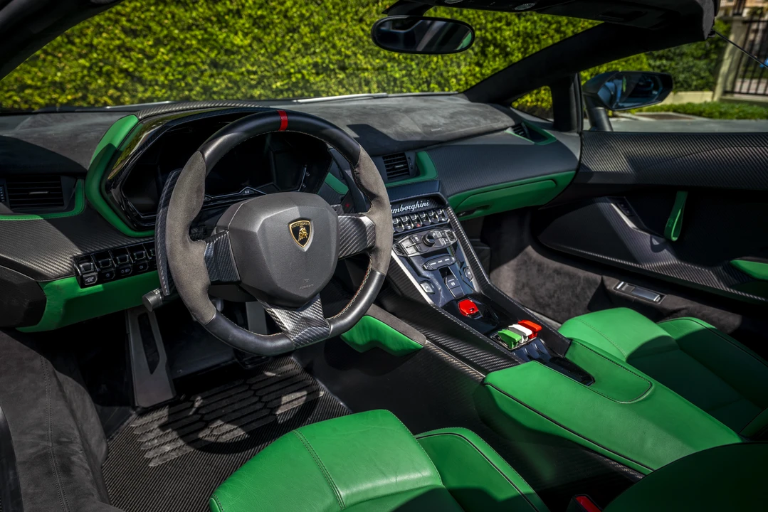 2015 Lamborghini Veneno - Image 4 of 5