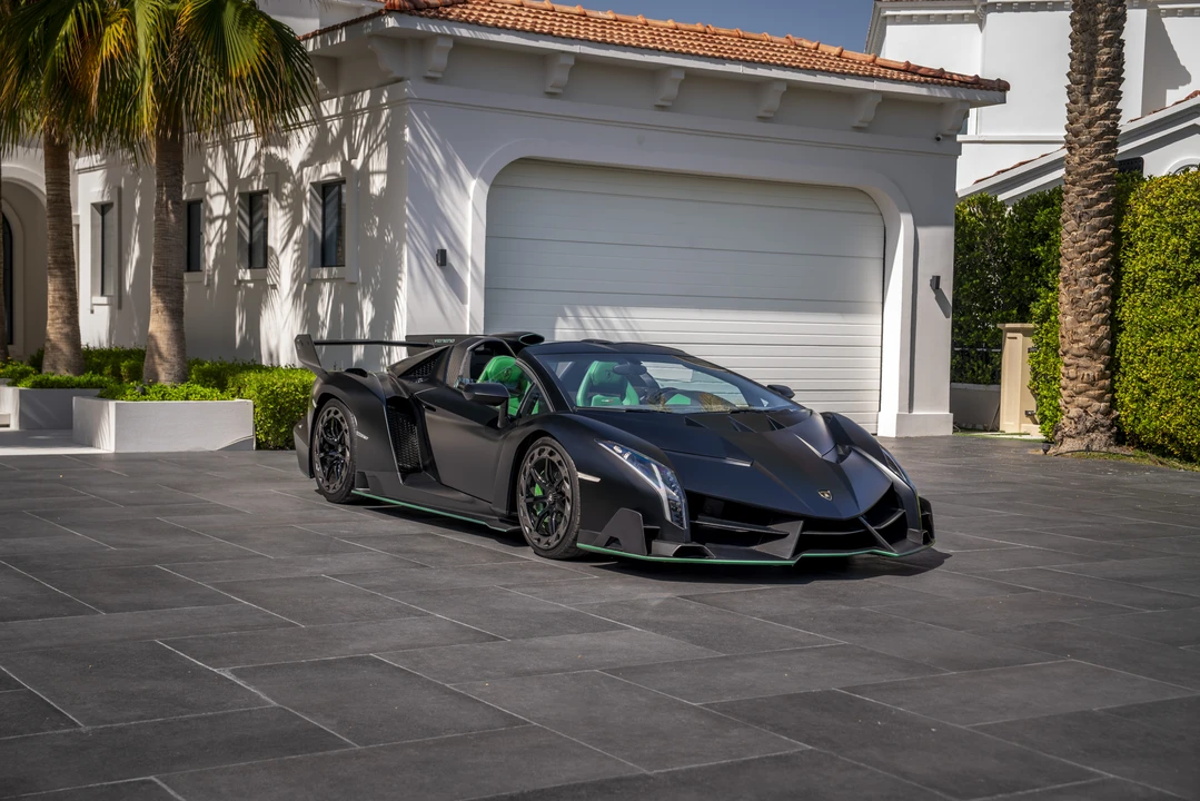 2015 Lamborghini Veneno - Image 3 of 5