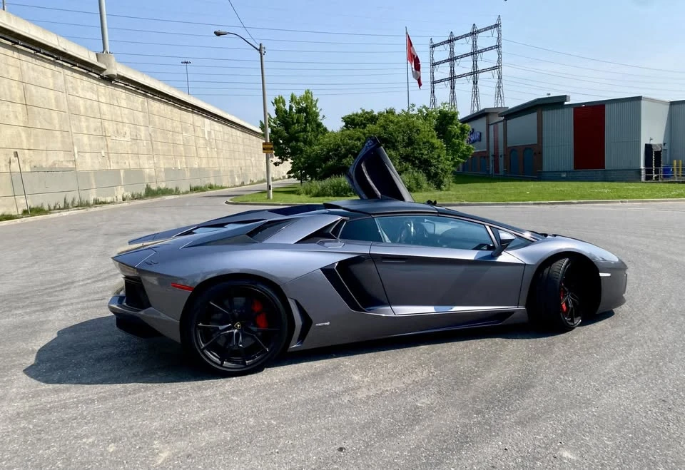 2015 Lamborghini Aventador LP700-4 - Image 7 of 9