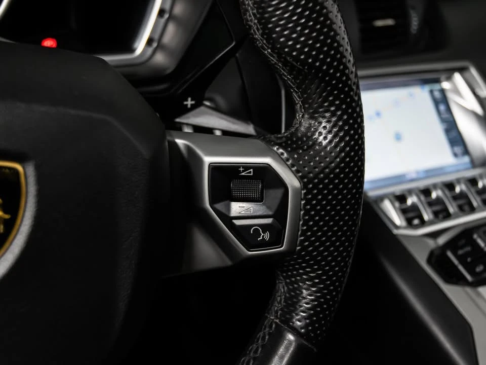 2015 Lamborghini Aventador LP700-4 - Image 14 of 15