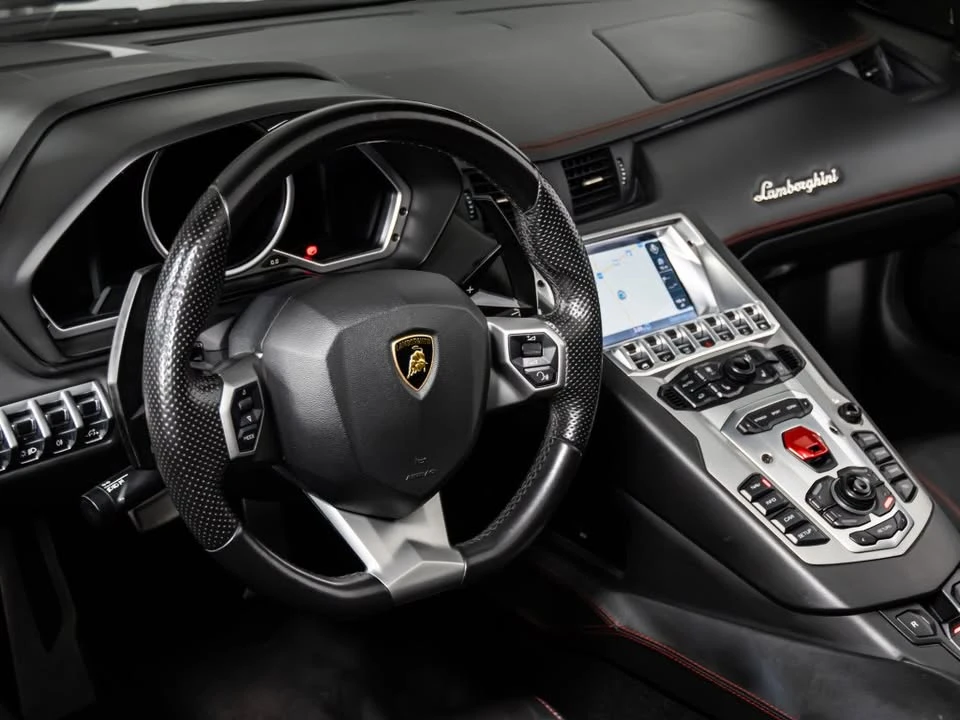 2015 Lamborghini Aventador LP700-4 - Image 7 of 15