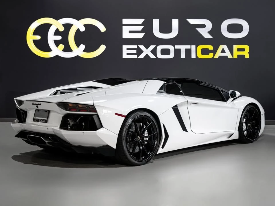 2015 Lamborghini Aventador LP700-4 - Image 6 of 15