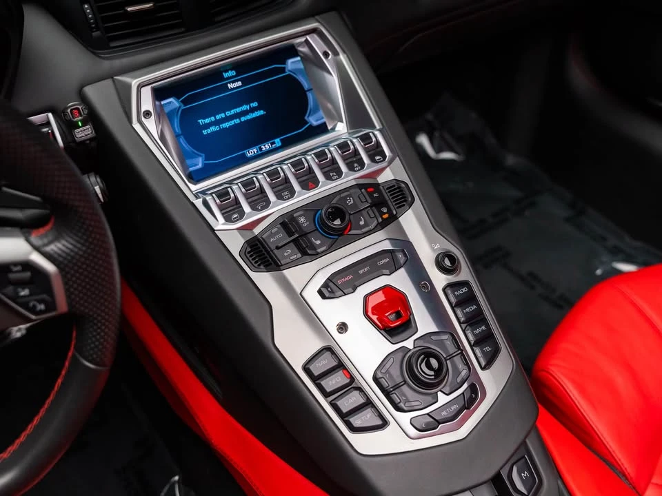 2015 Lamborghini Aventador LP700-4 - Image 15 of 16