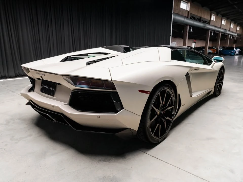 2015 Lamborghini Aventador LP700-4 - Image 4 of 16