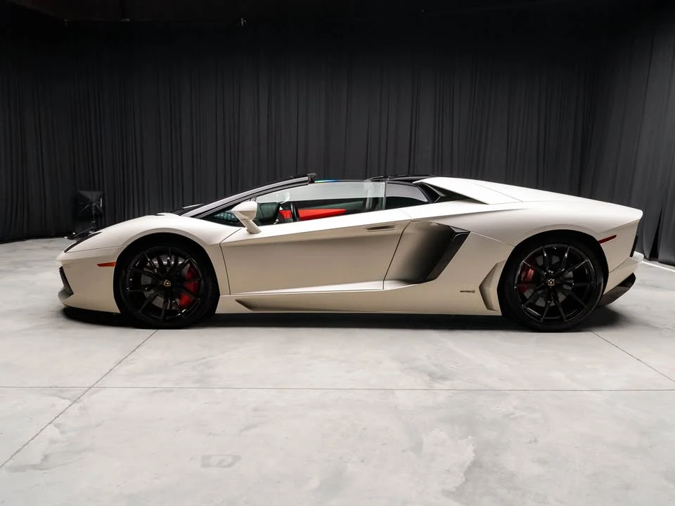 2015 Lamborghini Aventador LP700-4 - Image 3 of 16