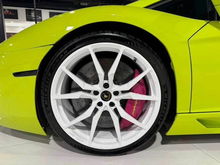 2015 Lamborghini Aventador LP700-4 - Image 13 of 15