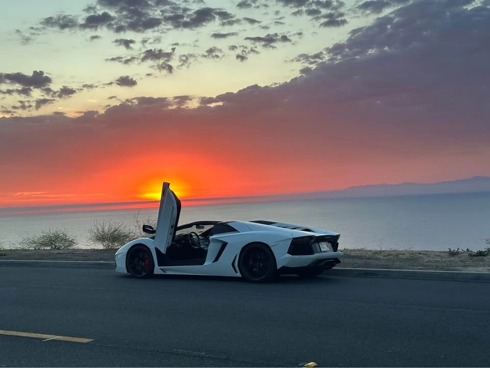2015 Lamborghini Aventador LP700-4 - Image 5 of 6