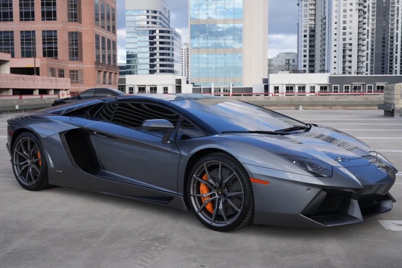 2015 Lamborghini Aventador LP700-4 - Image 18 of 20