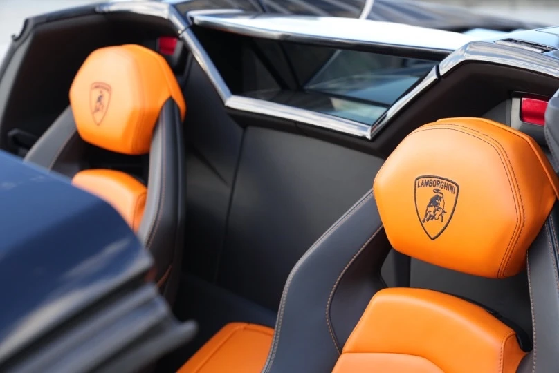 2015 Lamborghini Aventador LP700-4 - Image 7 of 20