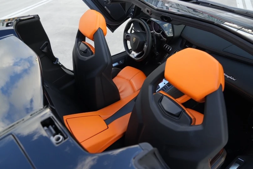 2015 Lamborghini Aventador LP700-4 - Image 9 of 20